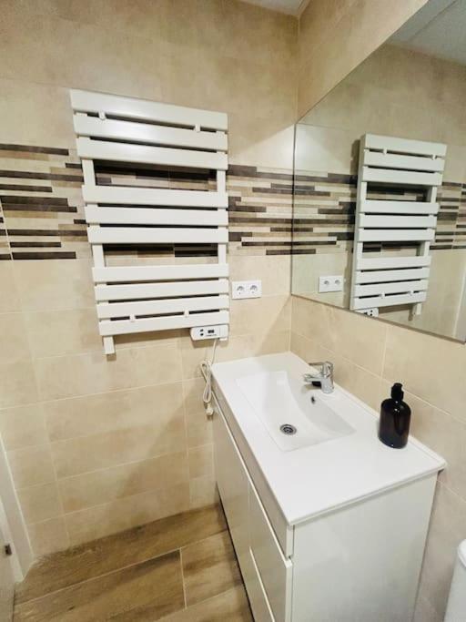Apartamento 4 Elephant Wifi Y Netflix Alcobendas Exteriör bild