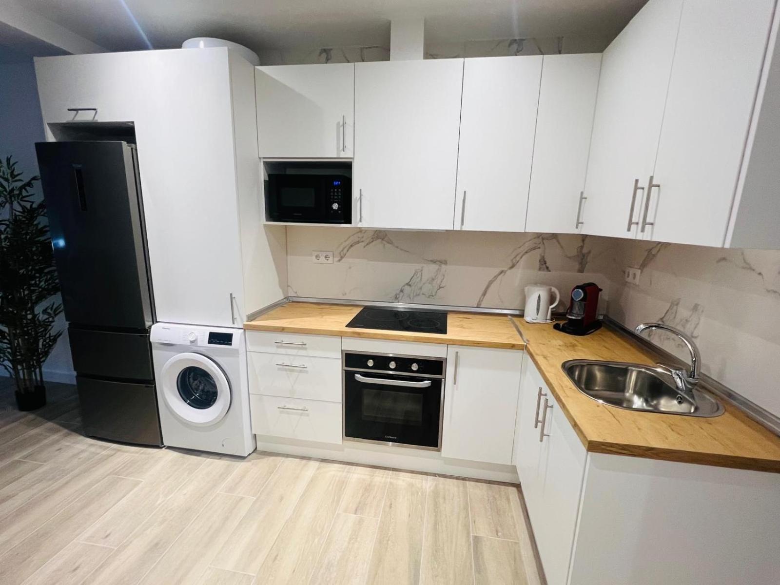 Apartamento 4 Elephant Wifi Y Netflix Alcobendas Exteriör bild